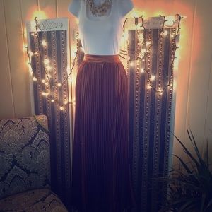 Skirt, pleated, bronze. Size small, floor length.